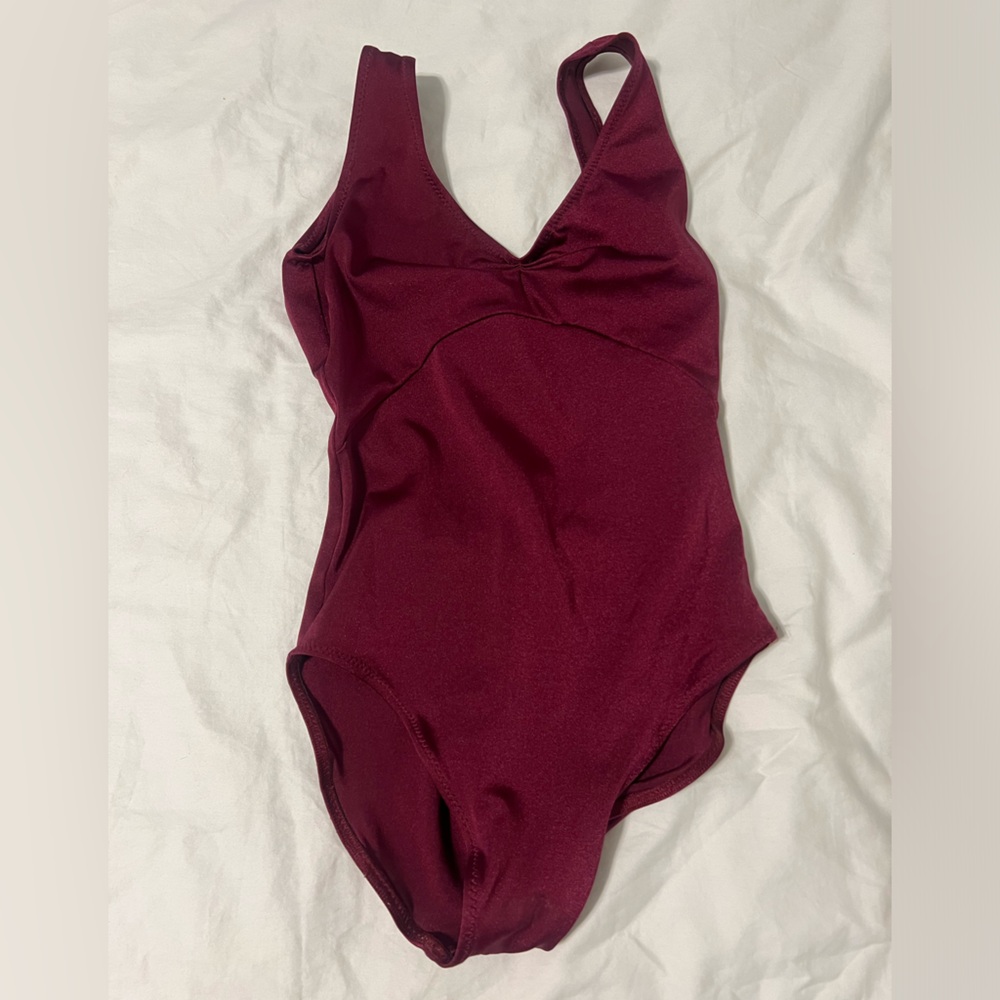 Burgundy Atelier Della Danza size medium
